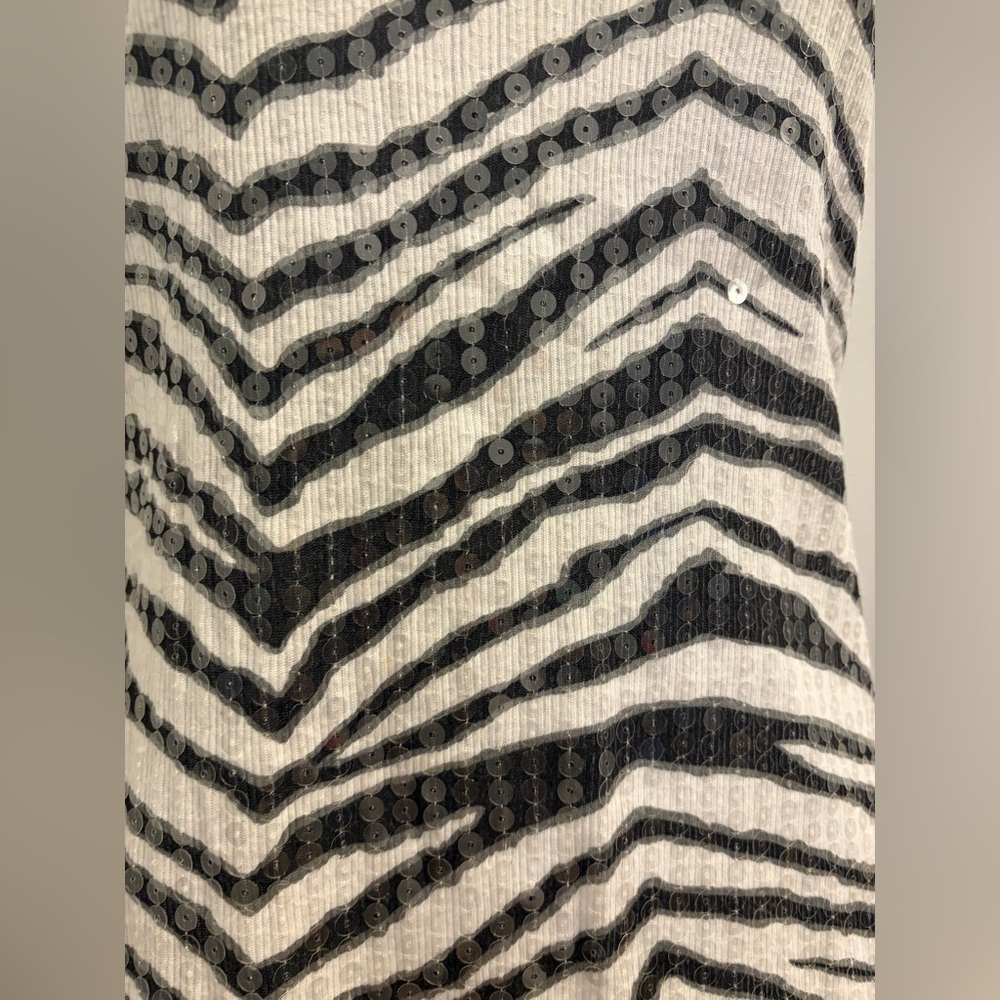 SOLD OUT - Picture 3 of 4